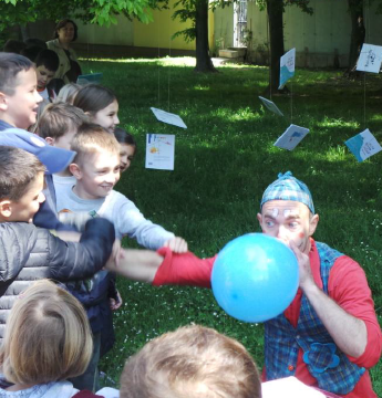 Naši Mali kritičari, učenici 4.e razreda bili su na otvaranju 12.festivala dječje knjige