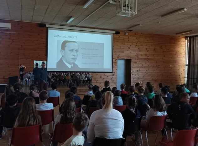 DAROVITI UČENICI U TITUŠU DAROVITI UČENICI U TITUŠU